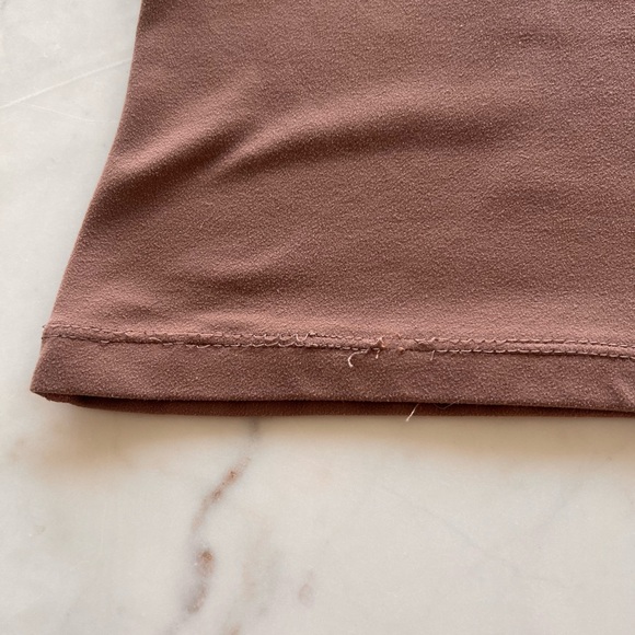 Lululemon - Picture 4 of 7